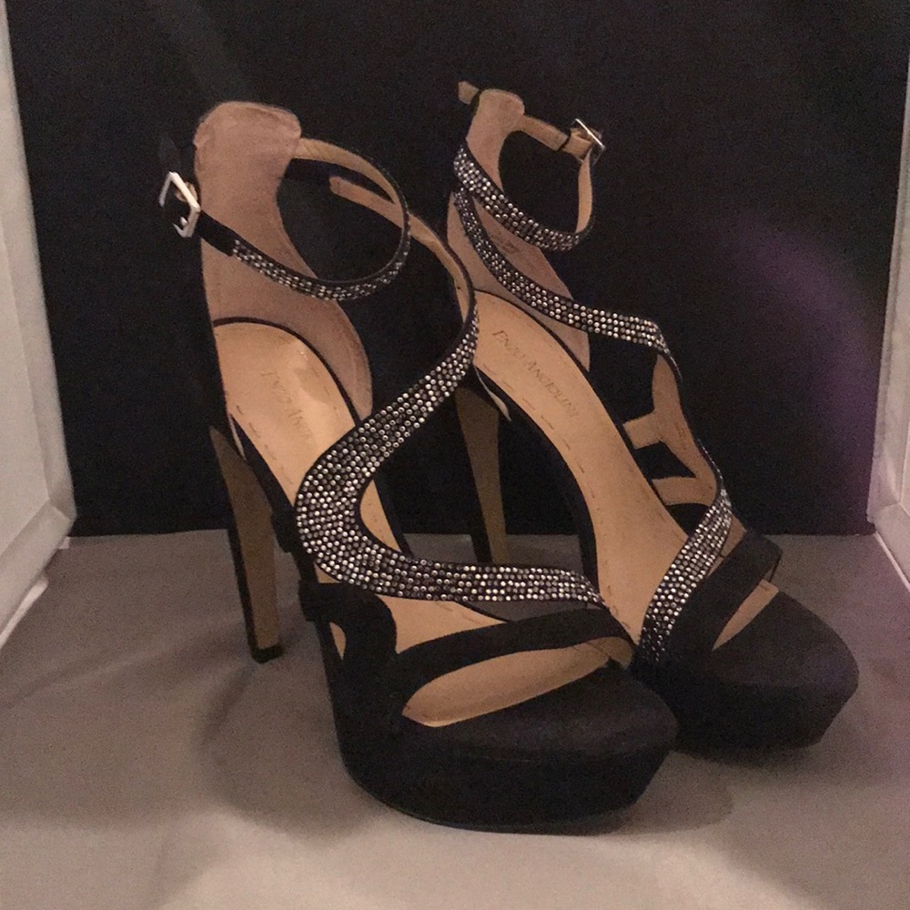 Platform heel